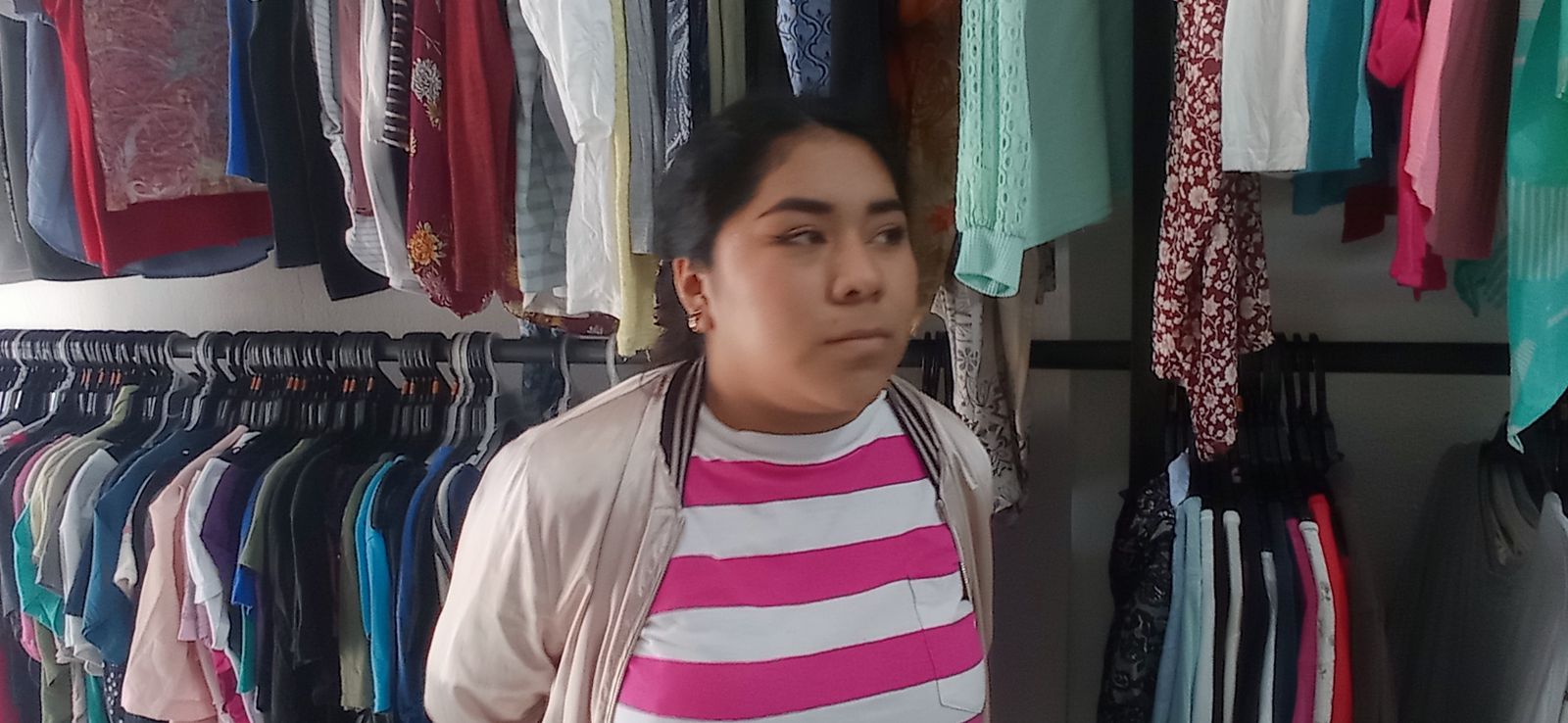 Comerciantes de ropa de “paca” se alistan para la venta decembrina -  Noticias Voz e Imagen de Chiapas