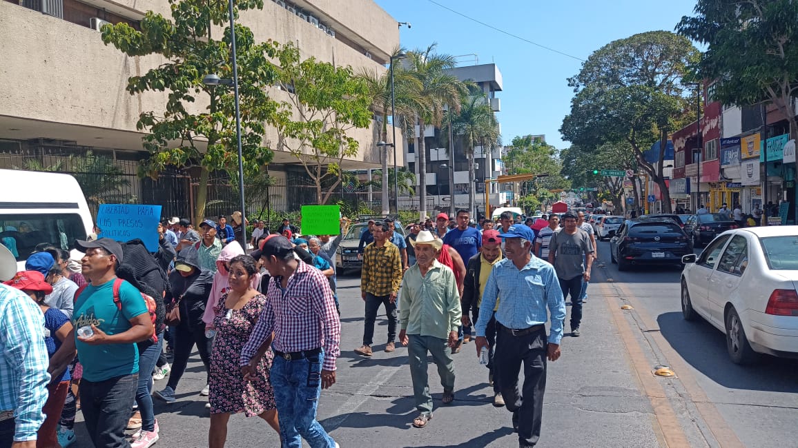 Pobladores de Bochil marchan en Tuxtla - Noticias Voz e Imagen de Chiapas