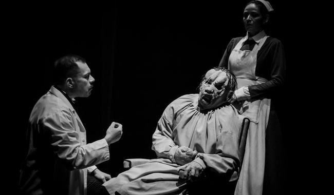 El relato de Joseph Merrick cobra vida en "El hombre elefante" - Noticias Voz e Imagen de Chiapas