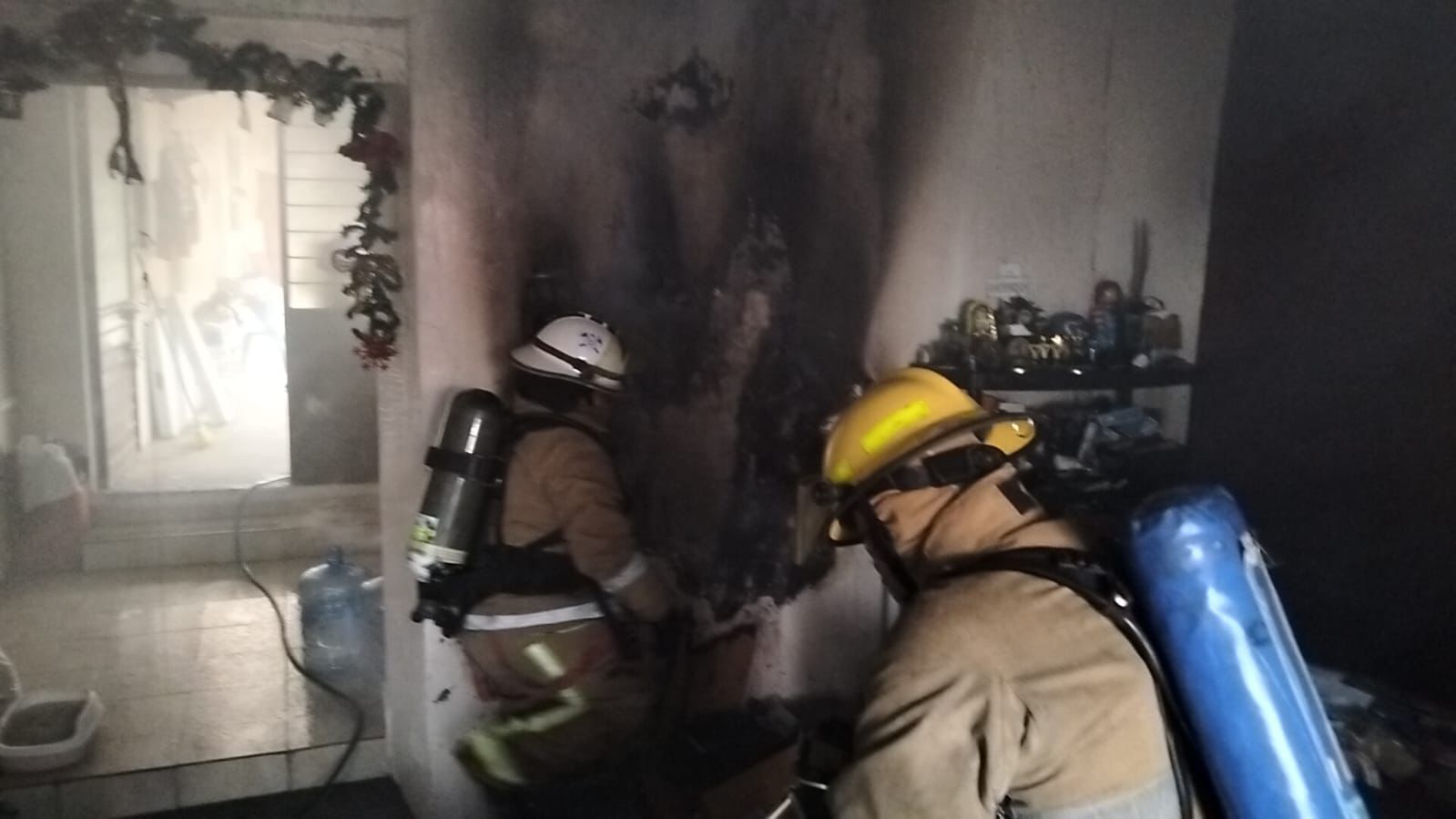 Se incendia habitación de una vivienda en la zona centro - Noticias Voz ...
