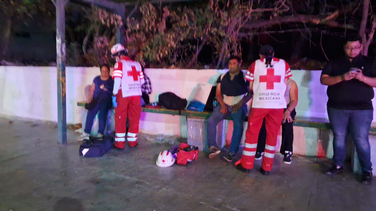 Aparatoso accidente múltiple deja 6 lesionados - Noticias Voz e Imagen ...